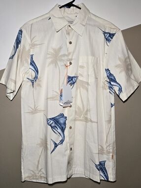 Quicksilver Men's Waterman Playing Hooky Fish Print S/S Shirt Size Small Palm